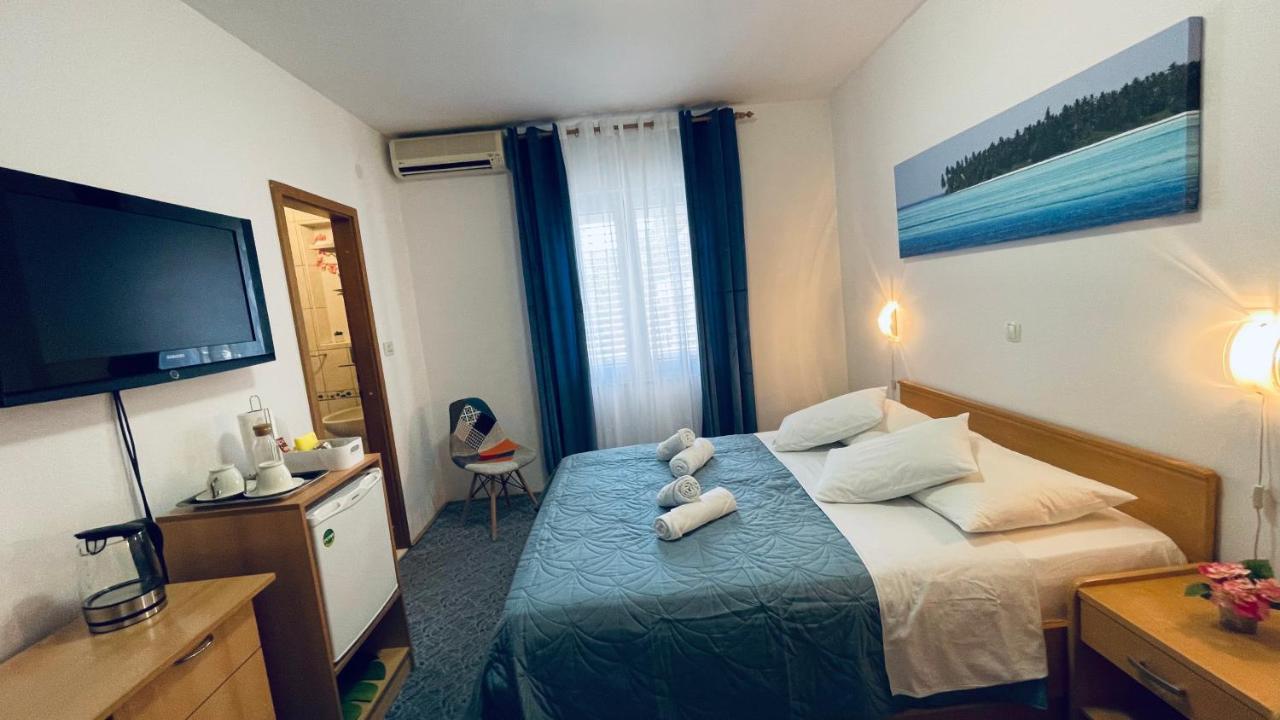 Apartmens And Rooms Madunic V Split Extérieur photo