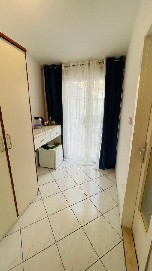 Apartmens And Rooms Madunic V Split Extérieur photo