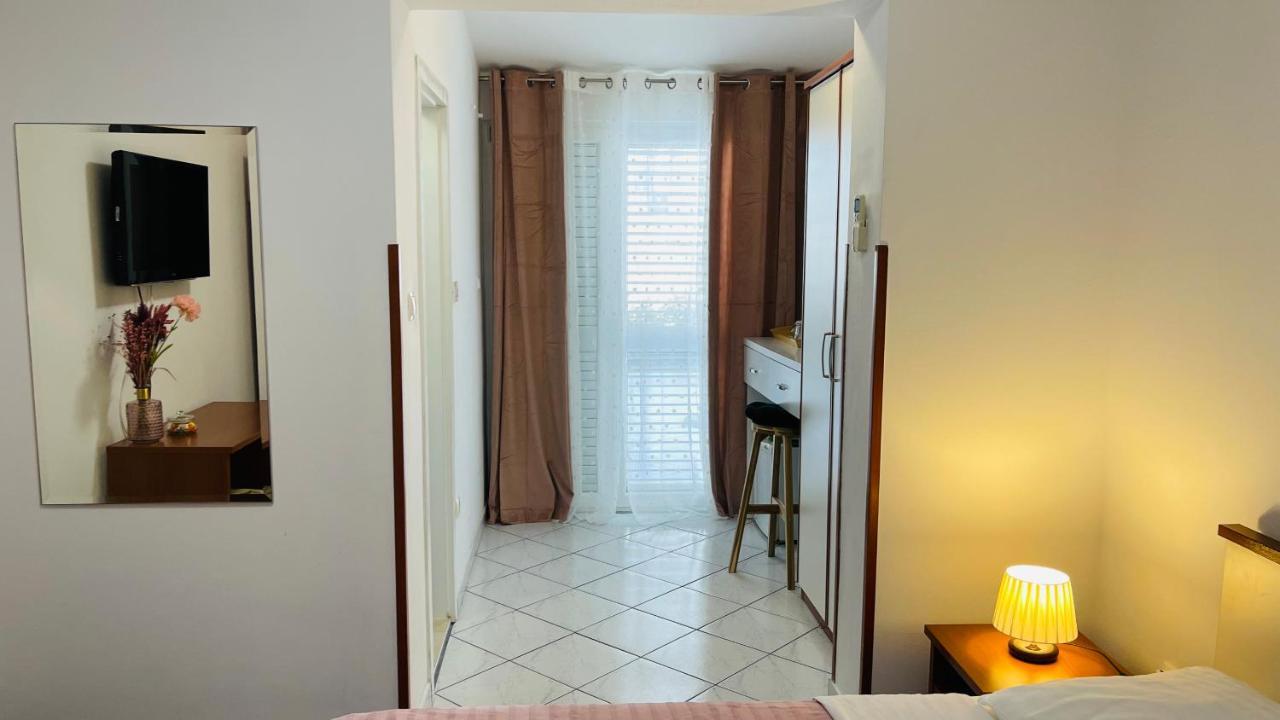 Apartmens And Rooms Madunic V Split Extérieur photo